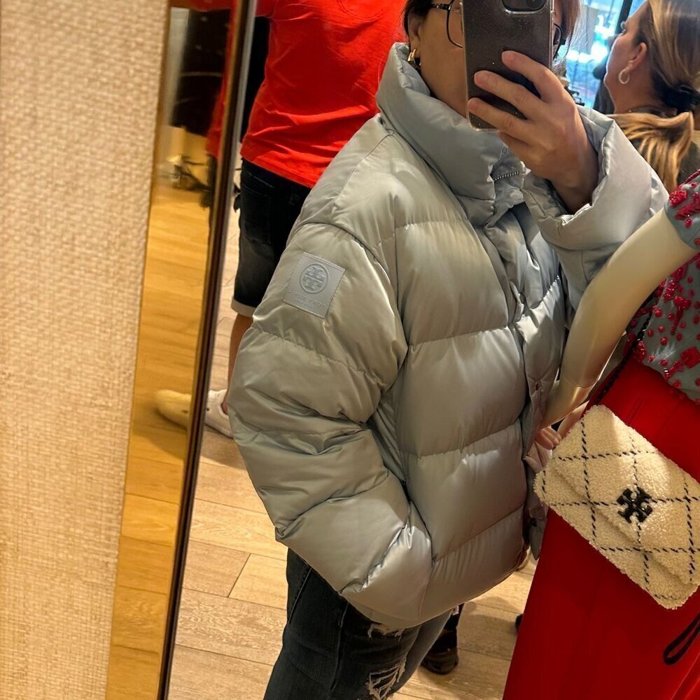 NEW! NWT! Tory Burch Classic Down Puffer Jacket -Women Light Sky Blue -Only L - Picture 9 of 9